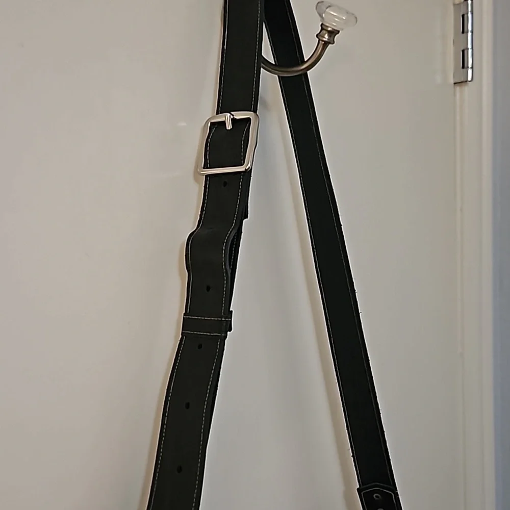 NATALIE & KELLIE NORTH Artisan Handcrafted Leather Laptop Messenger Bag